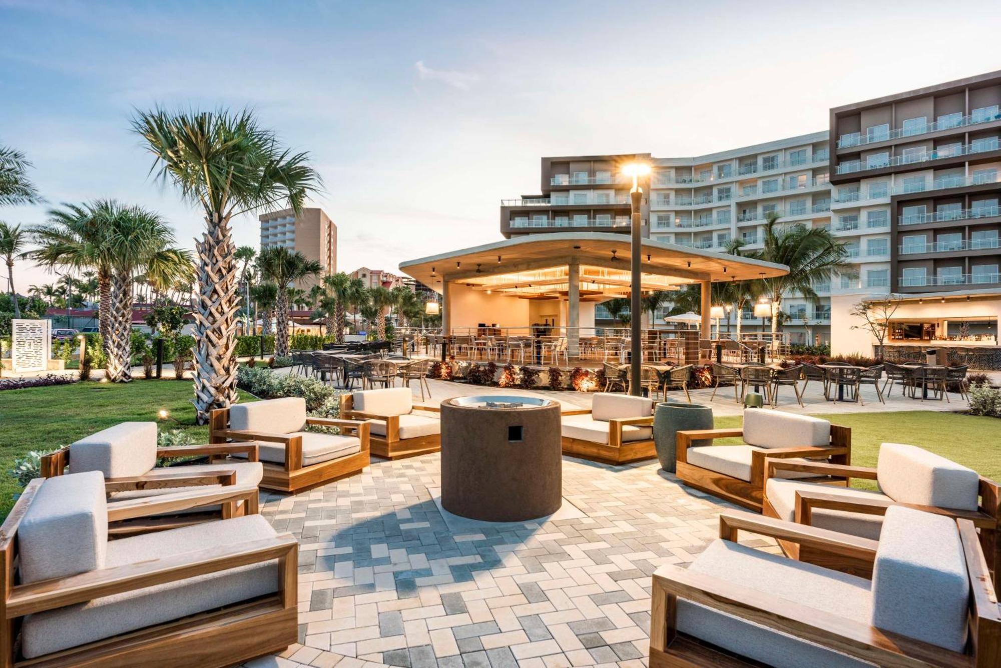 Embassy Suites By Hilton Aruba Beach Resort Palm Beach Exterior foto