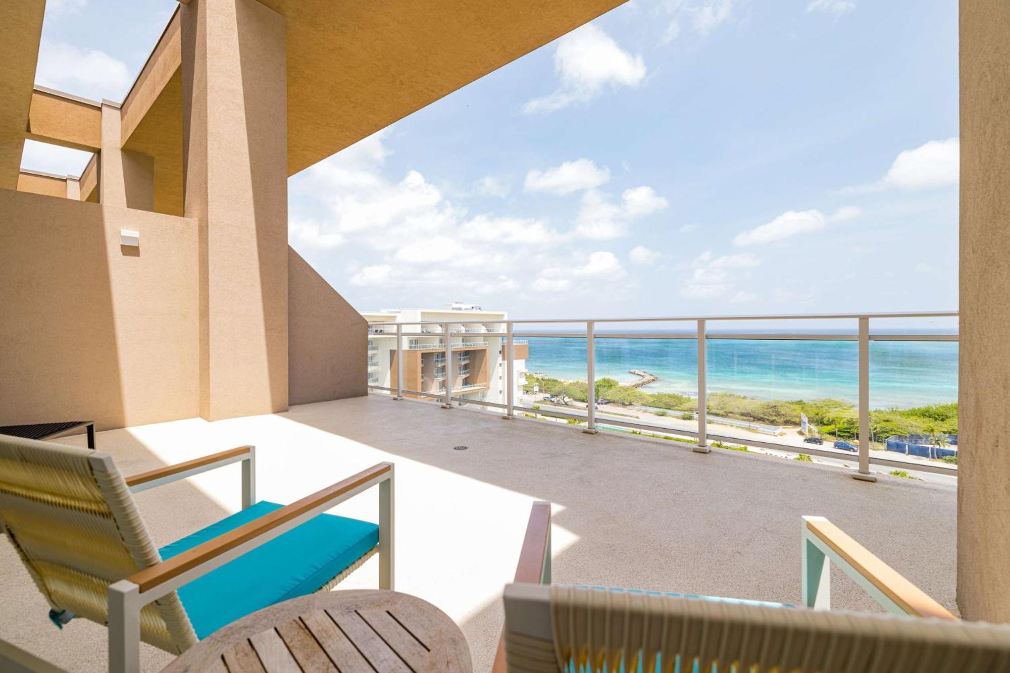Embassy Suites By Hilton Aruba Beach Resort Palm Beach Exterior foto